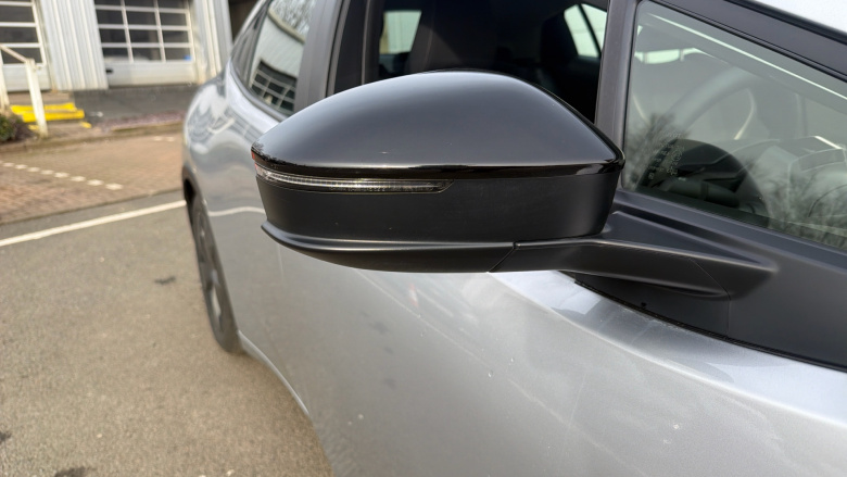 Toyota Prius 2.0 PHEV Design 5dr CVT Hatchback